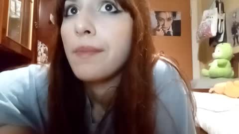 Snapshot of samiravilmont chatting on November 2025 03:14:02 PM Mira online show from November 2025 03:14:02 PM