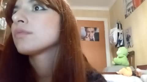 Snapshot of samiravilmont chatting on November 2025 01:32:01 PM Mira online show from November 2025 01:32:01 PM