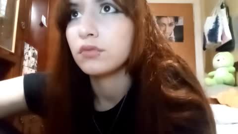 Snapshot of samiravilmont chatting on November 2025 04:50:01 PM Mira online show from November 2025 04:50:01 PM