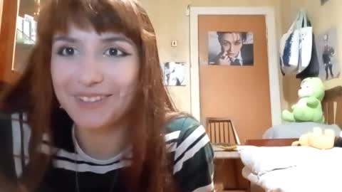 Snapshot of samiravilmont chatting on November 2025 04:18:02 PM Mira online show from November 2025 04:18:02 PM