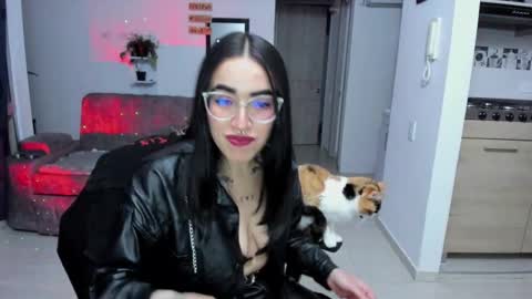 Snapshot of samismith77 chatting on September 2025 12:27:02 AM SARA online show from September 2025 12:27:02 AM