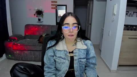 Snapshot of samismith77 chatting on October 2025 01:22:01 AM SARA online show from October 2025 01:22:01 AM