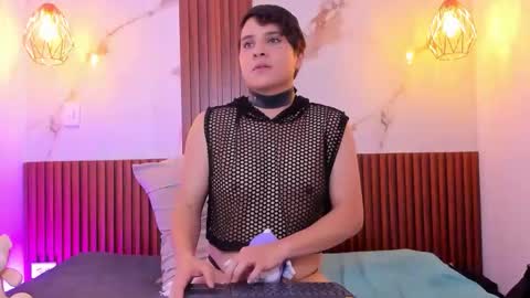 Snapshot of samlopez1 chatting on November 2025 03:05:01 AM Sam online show from November 2025 03:05:01 AM