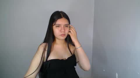 Snapshot of sampaguita_pinayxx chatting on October 2025 01:52:01 PM SOFIA online show from October 2025 01:52:01 PM