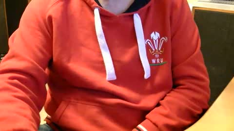 Sam online show from November 2025 11:04:02 PM