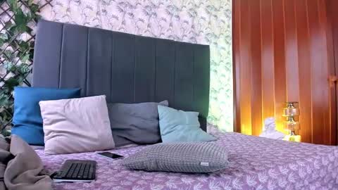 samu_aristisabal online show from October 2025 01:41:01 PM