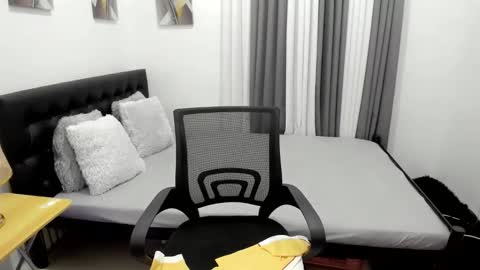 Snapshot of samuelangelo chatting on October 2025 09:56:01 PM Sam online show from October 2025 09:56:01 PM