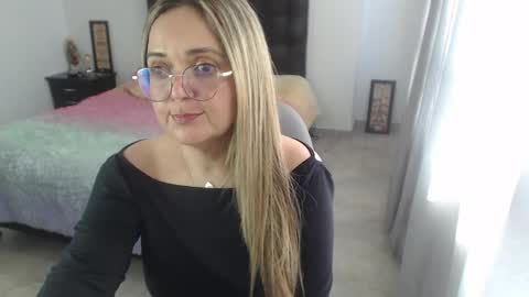 Snapshot of samy_vsn chatting on January 2025 08:59:02 PM samy_vsn online show from January 2025 08:59:02 PM