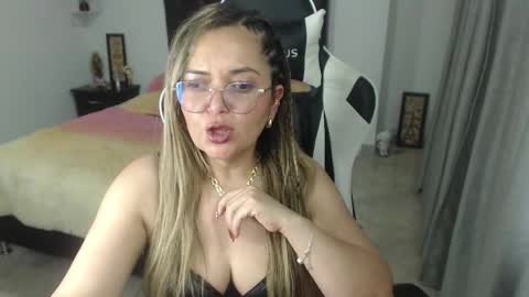 Snapshot of samy_vsn chatting on February 2025 12:40:01 AM samy_vsn online show from February 2025 12:40:01 AM