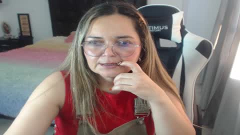 Snapshot of samy_vsn chatting on February 2025 10:42:02 PM samy_vsn online show from February 2025 10:42:02 PM