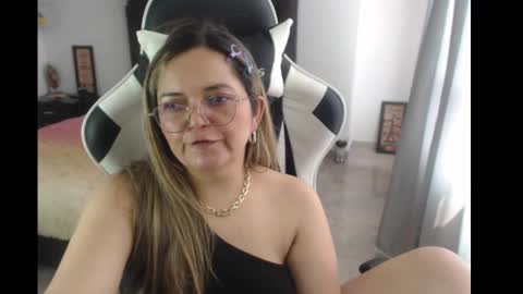 Snapshot of samy_vsn chatting on February 2025 07:03:01 PM samy_vsn online show from February 2025 07:03:01 PM