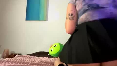 Snapshot of samymoon3 chatting on December 2025 07:11:02 PM Samymoon online show from December 2025 07:11:02 PM