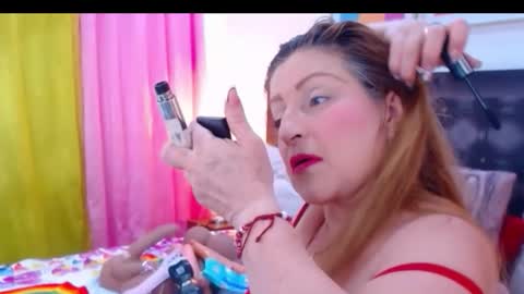 Snapshot of sandra_20_ chatting on November 2025 10:48:01 AM SANDRA online show from November 2025 10:48:01 AM