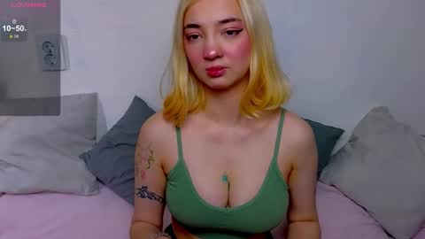 Snapshot of sandra_bell_ chatting on October 2025 06:58:02 AM Sandra online show from October 2025 06:58:02 AM