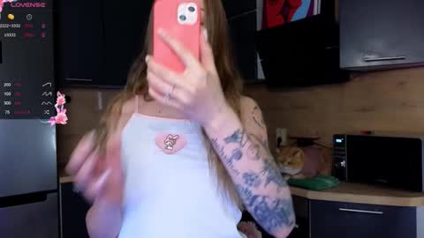 Snapshot of sandra_buika chatting on September 2025 05:47:02 PM Sandra Lillys Page online show from September 2025 05:47:02 PM