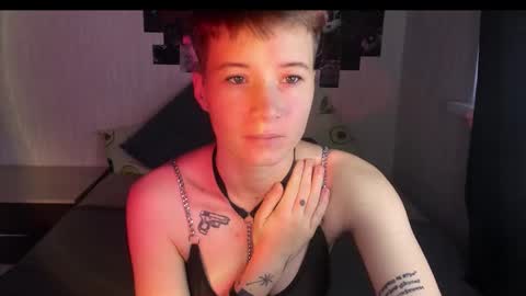 sandraa_a online show from October 2025 11:53:01 AM