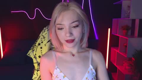 Sandy  online show from January 2025 01:20:02 AM