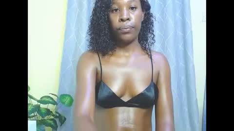 Sandy online show from November 2025 05:59:01 PM