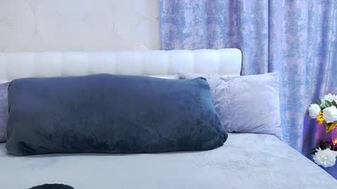 Snapshot of sandrami__ chatting on September 2025 09:43:02 AM Sandra online show from September 2025 09:43:02 AM