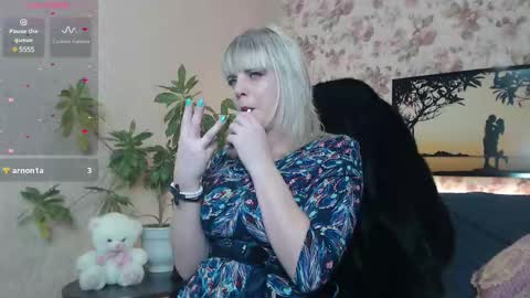 Snapshot of sandrawoolf chatting on December 2024 08:49:02 PM sandrawoolf online show from December 2024 08:49:02 PM