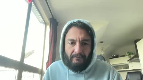 Sandro Andersom online show from December 2024 11:54:02 AM