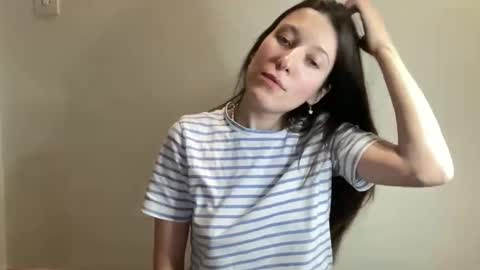 Snapshot of sandysun_shine chatting on November 2025 04:28:02 PM Sandy online show from November 2025 04:28:02 PM