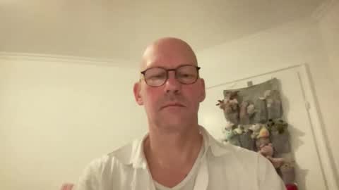 santaclausonice online show from November 2025 07:41:01 AM