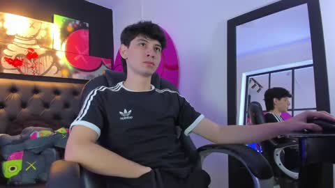 santi online show from December 2024 02:00:01 PM