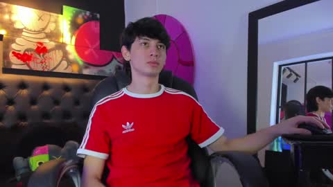 santi online show from January 2025 01:42:01 PM