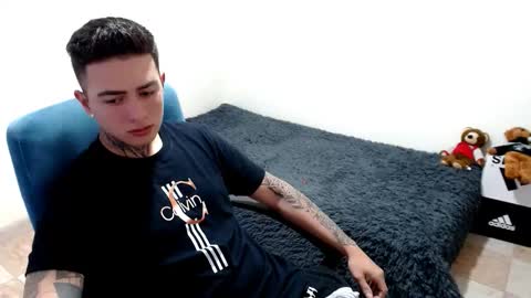 Snapshot of santi_ss chatting on October 2025 01:06:01 AM santi_ss online show from October 2025 01:06:01 AM