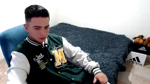 Snapshot of santi_ss chatting on October 2025 01:57:02 PM santi_ss online show from October 2025 01:57:02 PM