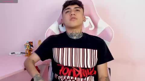 Snapshot of santiabader chatting on December 2025 09:42:02 PM SantiAbader online show from December 2025 09:42:02 PM