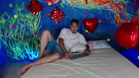 santiago_n_adrian online show from September 2025 12:34:01 AM