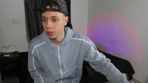 Snapshot of santiceballo chatting on November 2025 12:19:02 PM Julius Novachrono online show from November 2025 12:19:02 PM