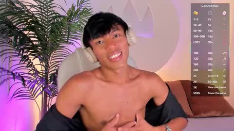 Santii online show from November 2025 12:42:02 AM