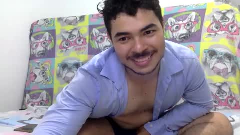 santy_sexymen online show from October 2025 04:08:02 AM