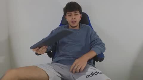 santybig18 online show from March 2025 06:43:01 AM