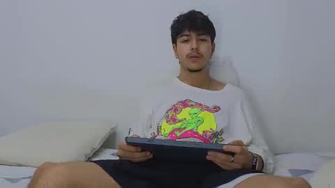 santybig18 online show from November 2025 05:17:01 AM