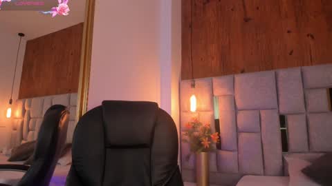 Saori  online show from December 2024 11:39:02 AM