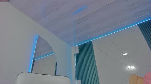 sara allenx online show from September 2025 07:19:02 PM