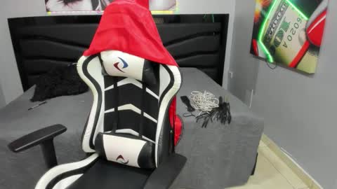 Snapshot of sara_bdsm chatting on October 2025 03:35:02 PM sara_bdsm online show from October 2025 03:35:02 PM