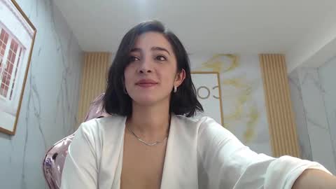 Sara  online show from September 2025 01:13:01 PM