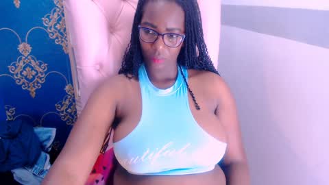 Snapshot of sara_marks chatting on January 2025 12:58:01 PM S A R A online show from January 2025 12:58:01 PM