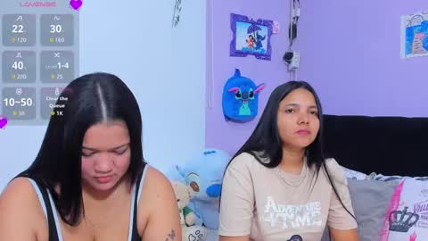 Snapshot of sara_mendez2_ chatting on October 2025 11:35:01 PM Sara Mendez online show from October 2025 11:35:01 PM