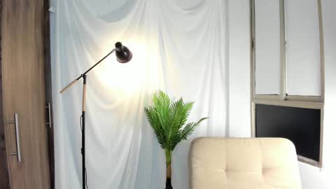 SARA M. online show from December 2024 12:02:01 AM