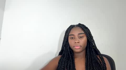 Snapshot of sara_muscle chatting on October 2025 06:25:02 AM Sara online show from October 2025 06:25:02 AM