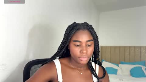 Snapshot of sara_muscle chatting on October 2025 02:06:02 AM Sara online show from October 2025 02:06:02 AM