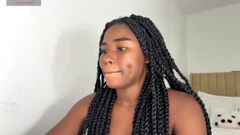 Snapshot of sara_muscle chatting on October 2025 11:20:02 PM Sara online show from October 2025 11:20:02 PM