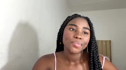 Snapshot of sara_muscle chatting on November 2025 04:55:02 AM Sara online show from November 2025 04:55:02 AM