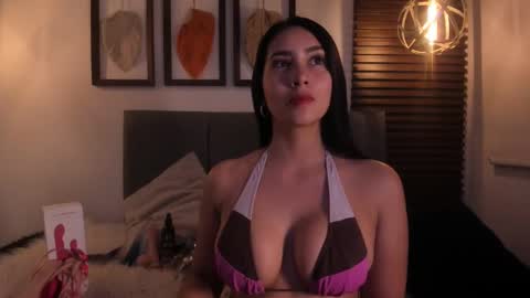 sara_parker22 online show from February 2025 11:05:02 AM